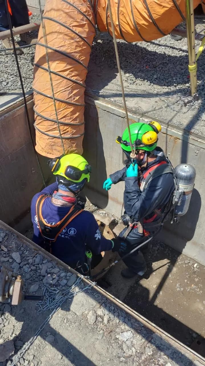 Personal con equipo de protección